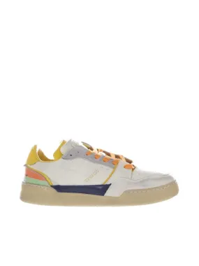 Sneaker in pelle con tomaia effetto used