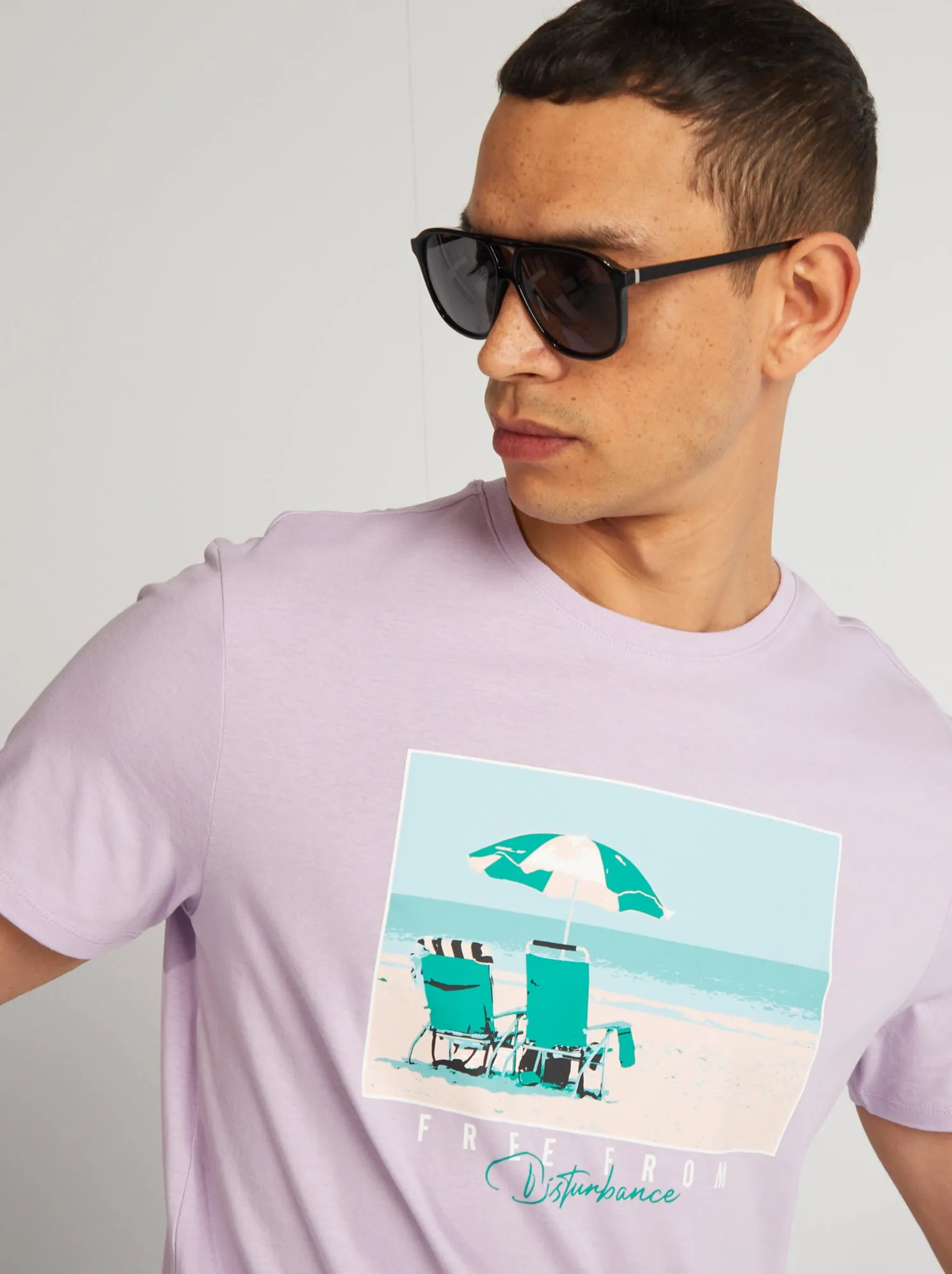 T-shirt in cotone stampato con scollo tondo - VIOLA